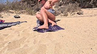 Naked Girl Flashing Pussy on the Beach