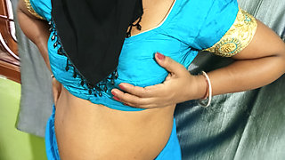 Muslim Aunty Sultana Hardcore Hot Sex Again and Again with Neighbor Hindu Pandit