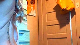 Blonde amateur gives webcam show with toys