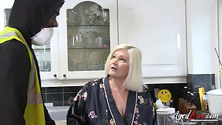 The hot, tall worker comes to sexy Laceys