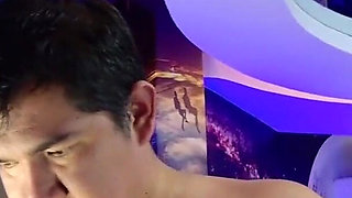 Seducing the Hotel Receptionist to Give Me All His Milk Cum