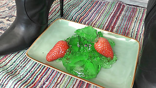 Smoking Mistress and Green Dessert From Boot Soles, POV Clip, Lady Victoria Valente (in German)