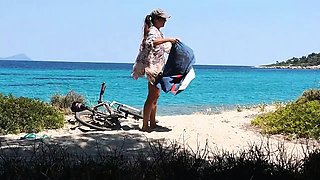 NAKED Sun Tanning Girl SPYCAM Video - SOLO Female