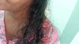 Married Mallu Aunty Showing Hot Structure Romance with Jasmine