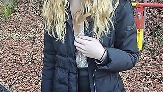 Neujahrs Auto-panne Endet Mit Bezahl Blowjob Und Facial