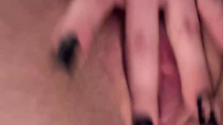 Adrianna Savu giving oral pleasure in front of face - XXX!