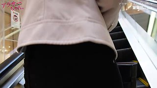 0011743_デカ乳 大量潮吹き 三十路などが含まれている