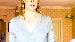 Cumshot amateur MILF suck and jerks dude in the bedroom