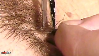 Martha: Shaving an Old Mature's Pussy