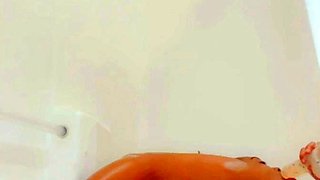Webcam beauty and her toys have solo sex