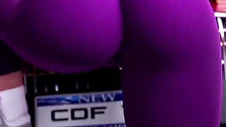 My MILF Stepmom Stuck in the Garage - 3D Hentai Animated Porn with Sound