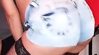 Dancing Brazilian Funk to Big Dick