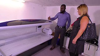 Curvy Milf enjoys fucking big black cock