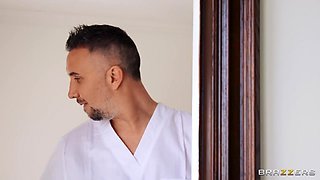 Feeling Up Aila With Aila Donovan , Keiran Lee - Brazzers