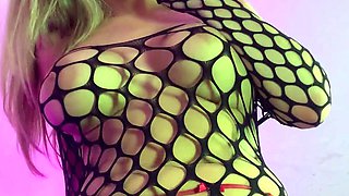 Big boobs milf masturbates with her dildo