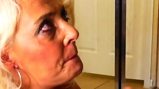 Huge BBC Makes a Deal with Slutty MILF Succubus