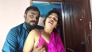 Bengali Bhabhi Hot Romance Kissing Scenes and Fucking Hard with Her Boyfriend