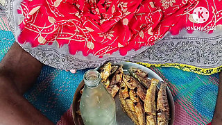 Bhabhi Desi sharab ke sath land chusa