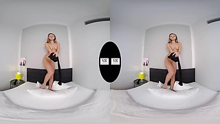 Huge Dildo Masturbation; Solo Masturbation Foot Fetish Pantyhose