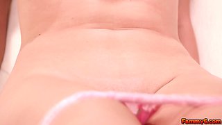 Stepdad cant resist stepdaughters ass cheeks