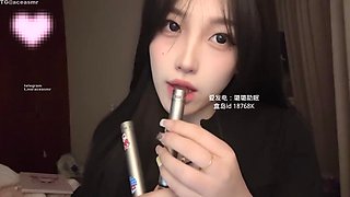 Lulu sticky tongue cleaning aceasmr