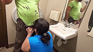 Cute teenage worker Kimiko Fox sneaks in a quickie during her lunch break