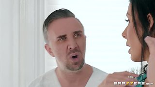 Oil Spill Thrills With Reagan Foxx, Keiran Lee - Brazzers