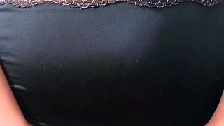 Cute amateur webcam teen girl toying pussy on webcam