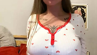 curvy bigtits goth babe no toys just hands watch this slut lose it under her own touch