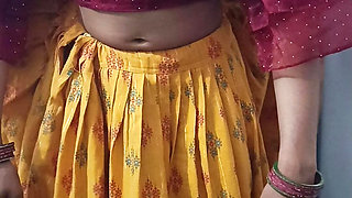 Tharki father-in-law gave video to his daughter-in-law from behind