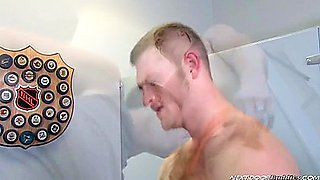 Eager Eyes On Wagners Workout - Wolfie Blue And Paul Wagner