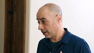 Can You Undress Me? With Robby Apples, Vanessa Cage - Brazzers
