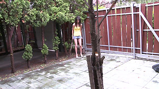 Solo pee girls Betty Style
