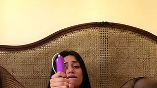 Sexy hottie Anetta Keys enjoys a solo toy masturbation