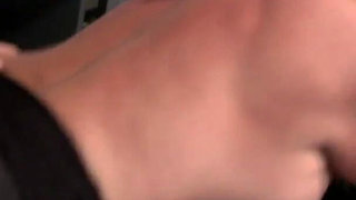 Sexy big ass MILF loves doggy fuck