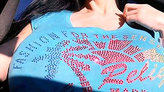 Big boobs babe Julia Luba pussy close up