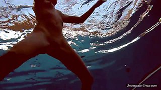 Milana Voda - Hot Underwater Pool