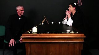 CFNM naughty babes cocksucking lucky guy