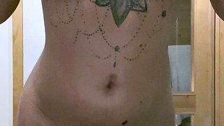 Amateur Big Boobs jerks Big Dick