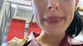Melissa_crazy russian toilet camwhore