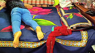 Step Sister Caught in Step Brother and Enjoy the Moment