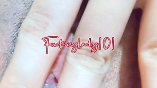 Horny Pinay Babe Fingering her virgin Pussy