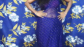 Hot bhojpuri housewife dancing in the blue saree with full josh