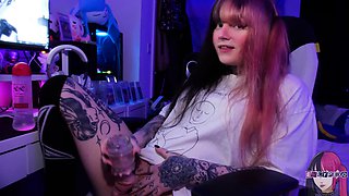 Shemale tranny enjoying solo masturbation