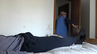 This Muslim Woman Is Shocked!!! I Take Out My Big Black Cock for My Turkish Maid.