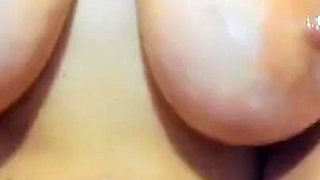 Beautiful Myla_angel's Oiled Tits Hot Show!