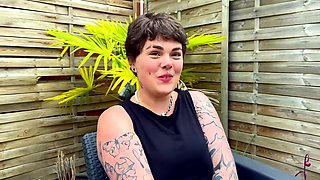 Gina, 27 years old, a very naughty French teacher... - Jacquie et Michel TV