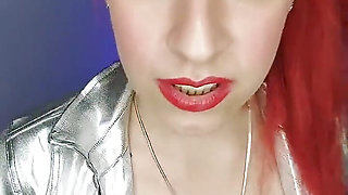 Do you dare to seduce this hot redhead at the club? Roleplay Argentina