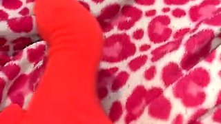 Amateur Foot Fetish Girlfriend Sucks and gives a Footjob