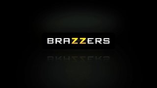 Fucking While We Wait With Bill Bailey, Alexis Monroe. - Brazzers